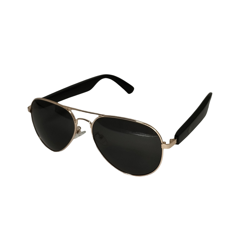 How do Bluetooth audio glasses achieve clear sound transmission without wearing earbuds, balancing listening freedom and environmental awareness?